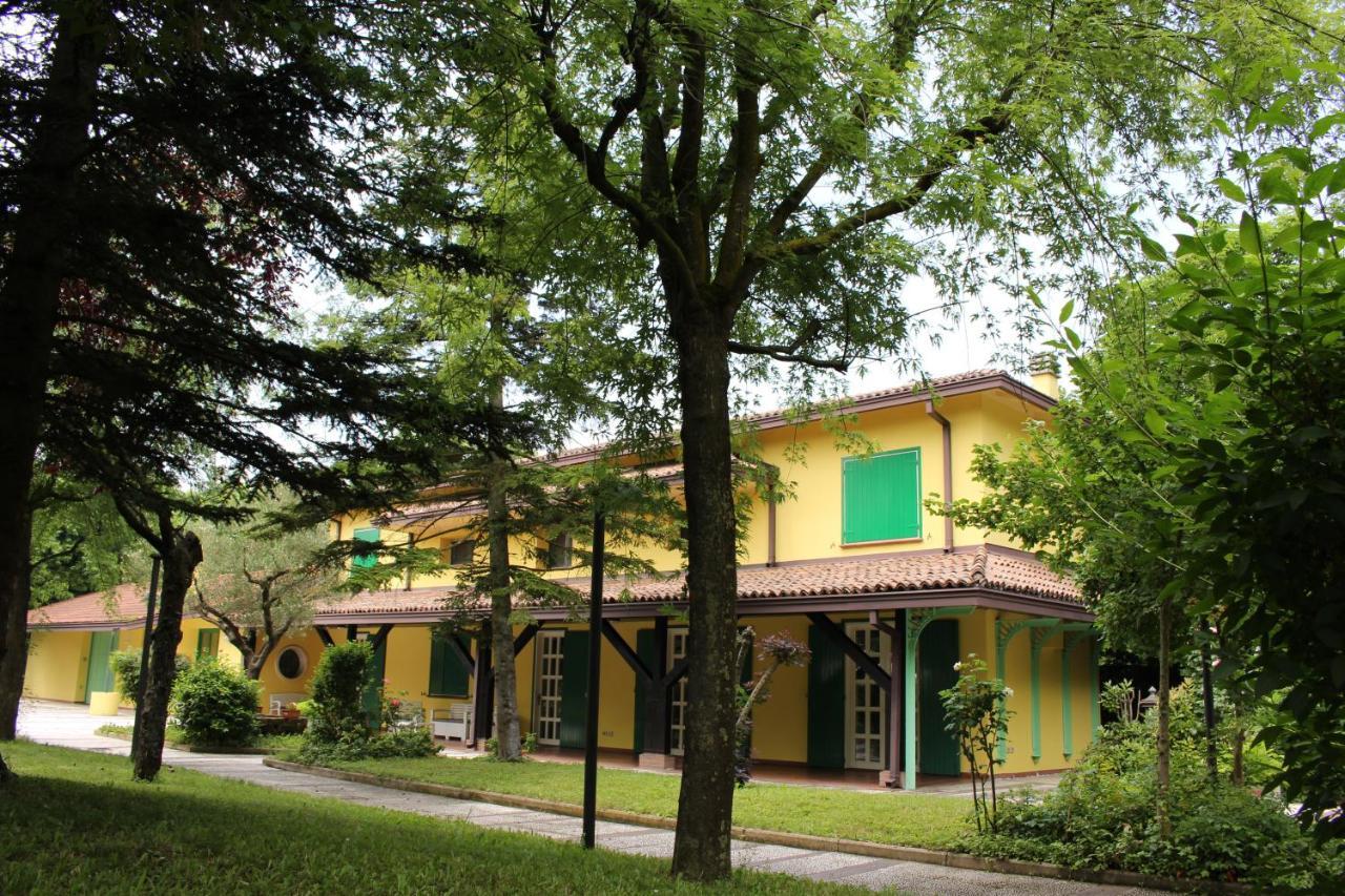 B&B Villa Dei Cigni Reali Carpi Exteriér fotografie